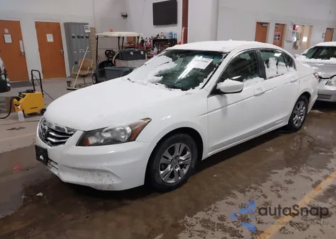 2011 Honda Accord 2.4 Se from USA, damaged, VIN 1HGCP2F69BA121205
